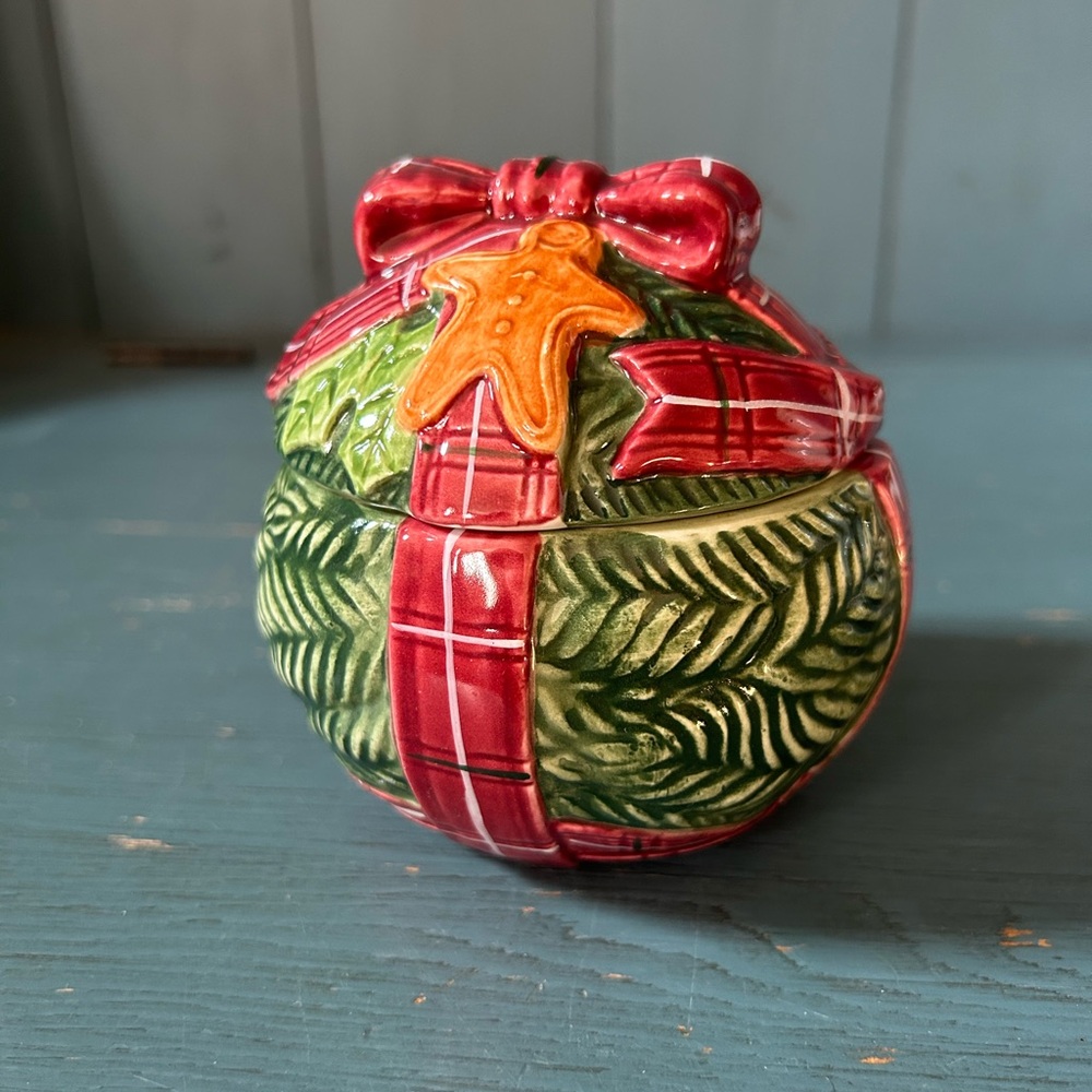 Vintage 1994 The Cellar O’Tannenbaum Sculpted Tree Sugar Bowl